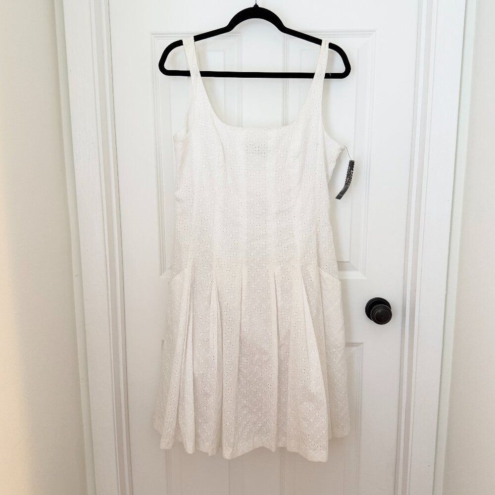 Women American Living Square Neck Eyelet Mini Dress in White Size 14 Y2K Vintage